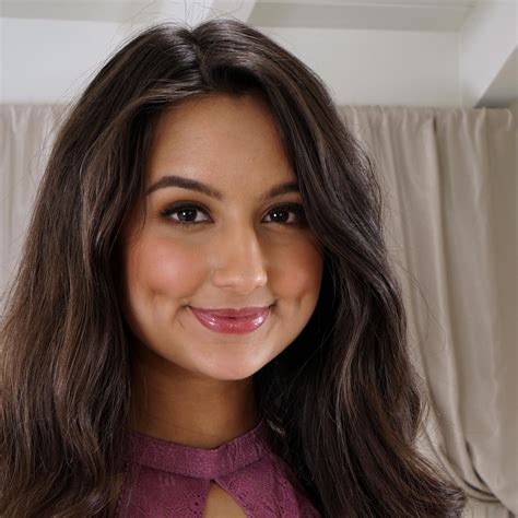 Eliza Ibarra: biography, stats, pictures, and videos .